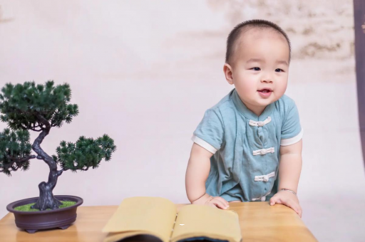 借卵生子咨询宝宝尿尿浑浊